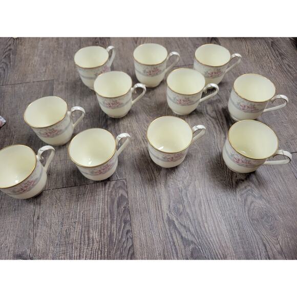 Noritake Magnificence PATTERN 8 oz BONE CHINA Handled Cups JAPAN Lot of 11 - Picture 1 of 5